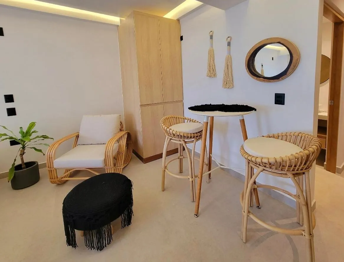 Macondo 214 Playa del Carmen 0*,